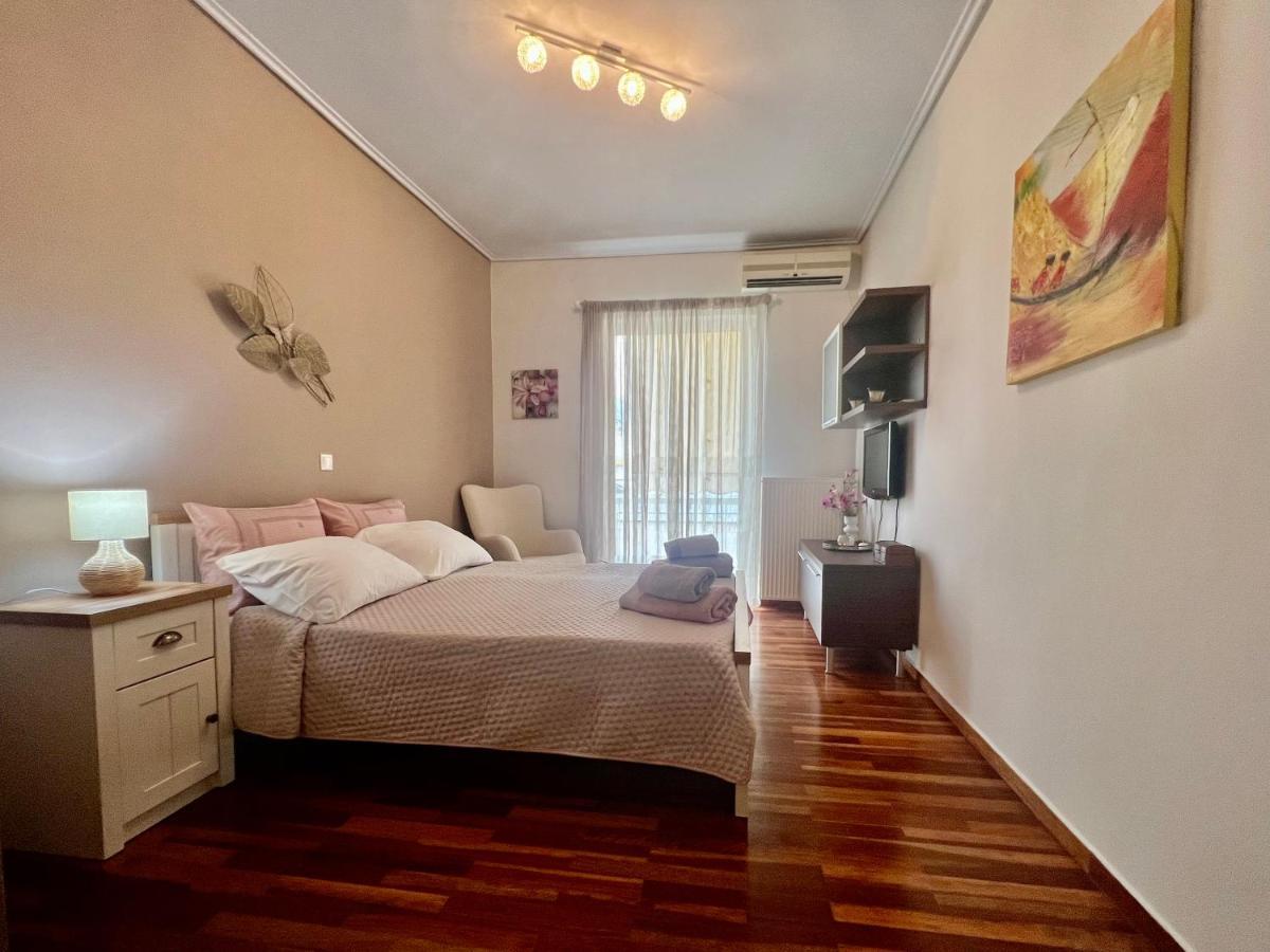 Elegant Downtown Retreat Apartment Kalamata Exterior foto