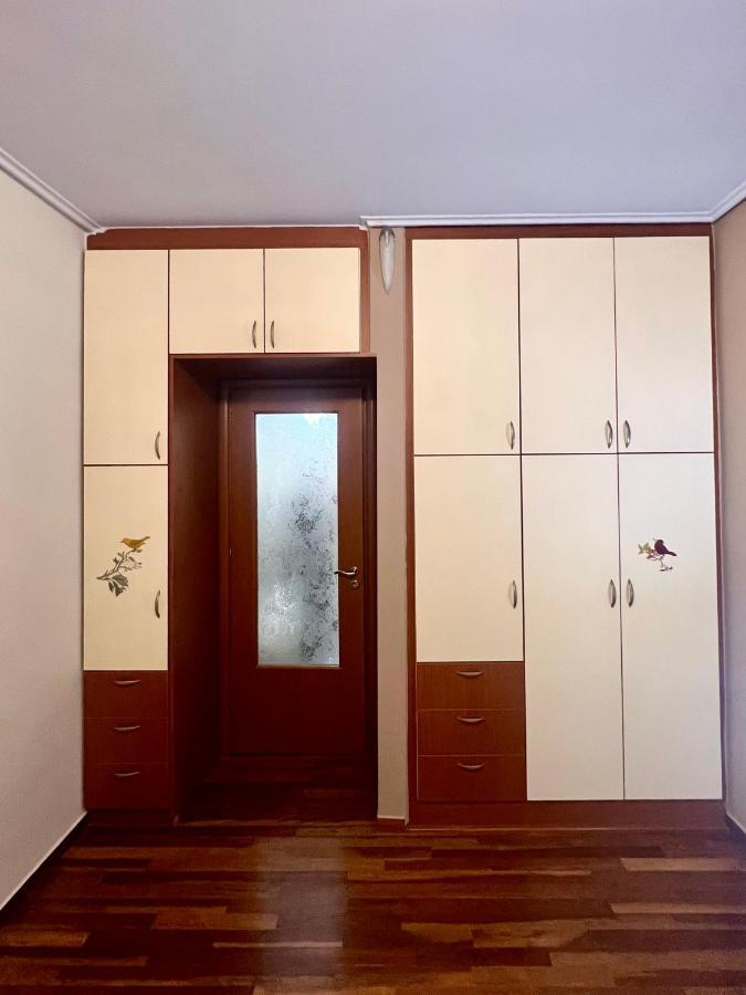 Elegant Downtown Retreat Apartment Kalamata Exterior foto